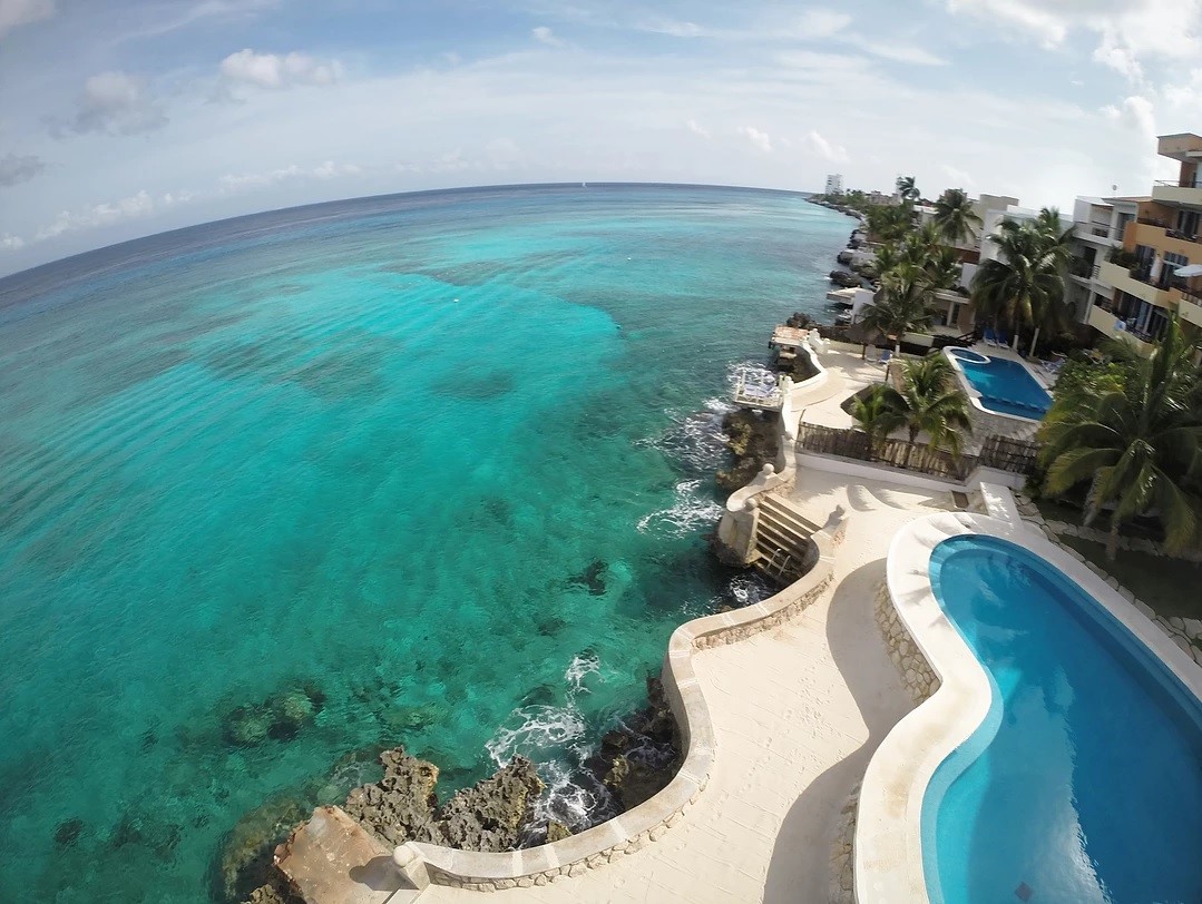Curated visual reference: Visual Reference: Suites Turquesa Cozumel Oceanview Apartment