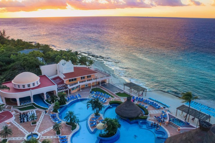 cozumeleno beach resort